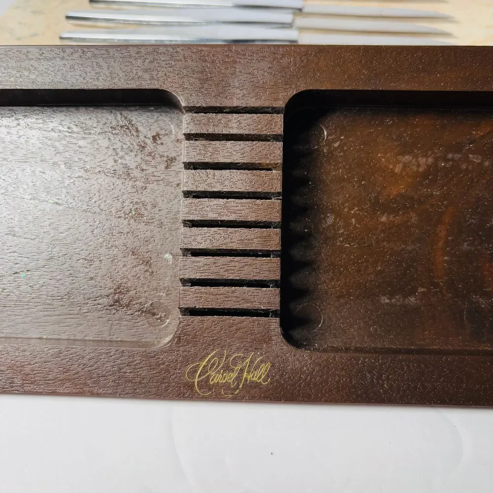 Carvel Hall Knives‎ 8 Steak Knives Stainless Steel Knives Vintage Knives